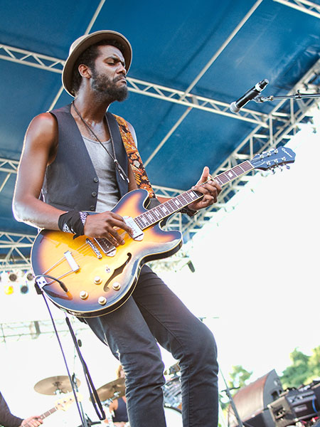 gary clark jr epiphone casino bigsby