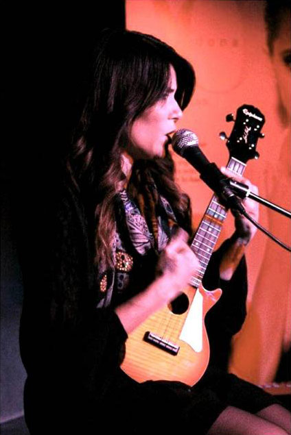Two-Time Latin Grammy Winner On Tour With Epiphone Les Paul Ukulele