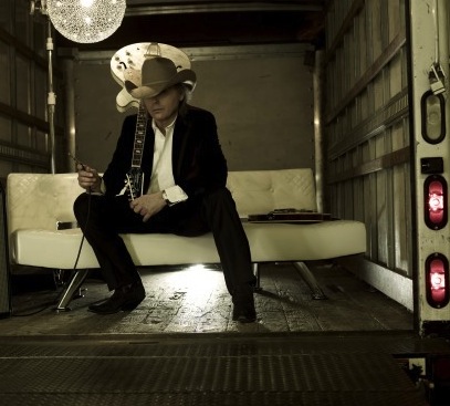 New Dwight Yoakam Album Sept 18