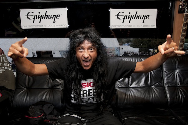 Epiphone Fans Cover Bloodstock