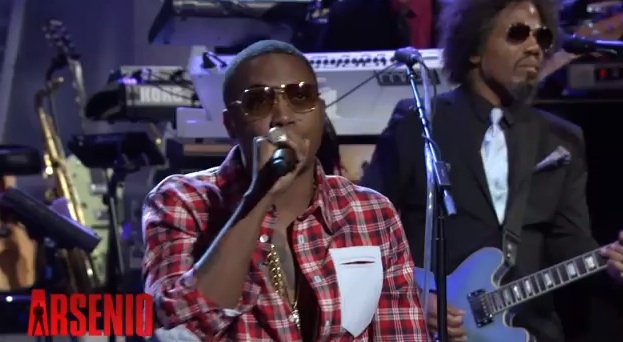 Arsenio Hall Plugs In With Epiphone