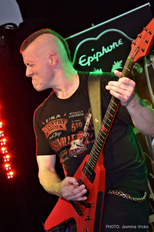 Jeff Waters Completes String of Epiphone Clinics in Germany