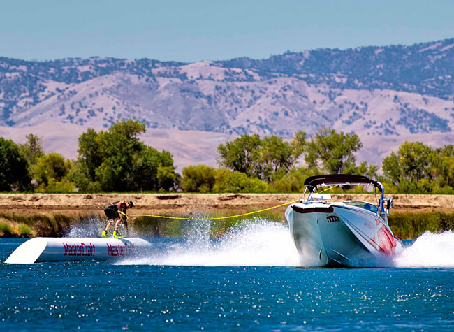 Epiphone Sponsors 2014 Pro Wakeboard Tour