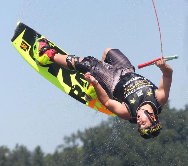 Epiphone Sponsors 2014 MasterCraft Pro Wakeboard Tour