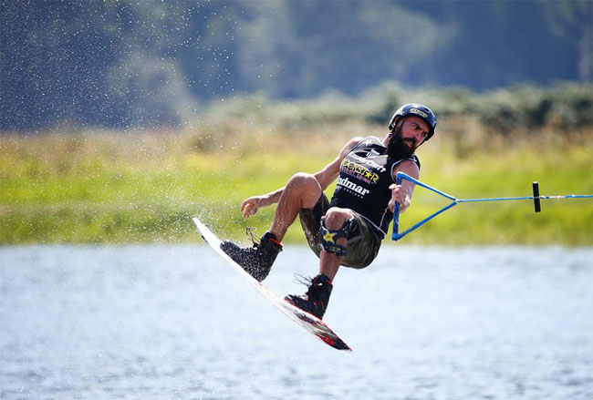 Epiphone Sponsors 2014 MasterCraft Pro Wakeboard Tour