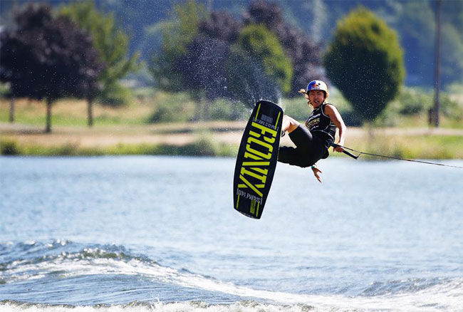 Epiphone Sponsors 2014 MasterCraft Pro Wakeboard Tour