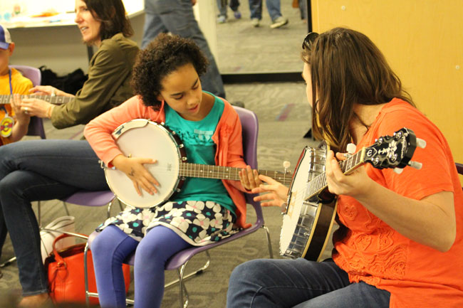 Learn Banjo and Mandolin at The Country Music Hall of Fame