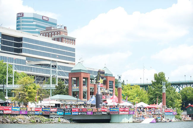 Epiphone Sponsored 2012 MasterCraft Pro Wakeboard Tour Concludes In Knoxville, TN
