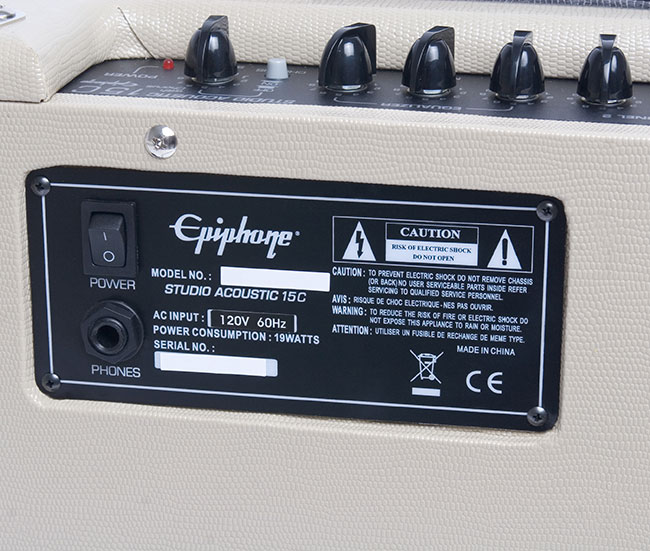 PR-4E Acoustic/Electric Player Pack: Everything You Need To Get You Playing Live!