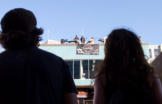 Epiphone Shouts from the Rooftop
