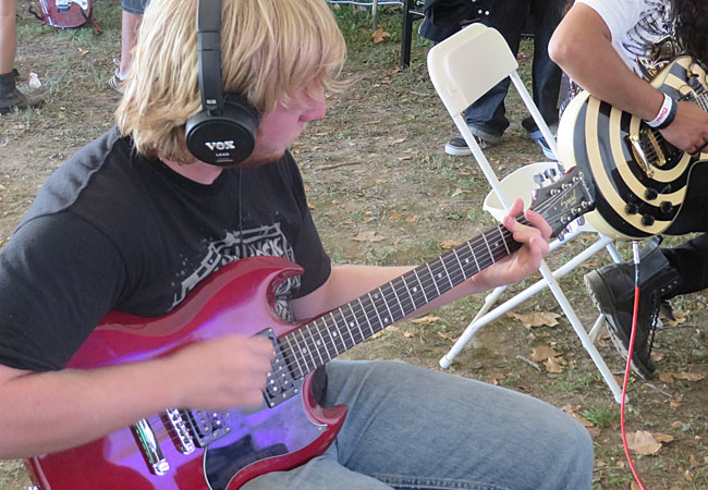 Epiphone Rock's Crazy Dave's Music Experience at Aftershock 2013