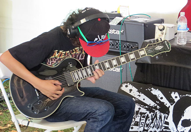 Epiphone Rock's Crazy Dave's Music Experience at Aftershock 2013