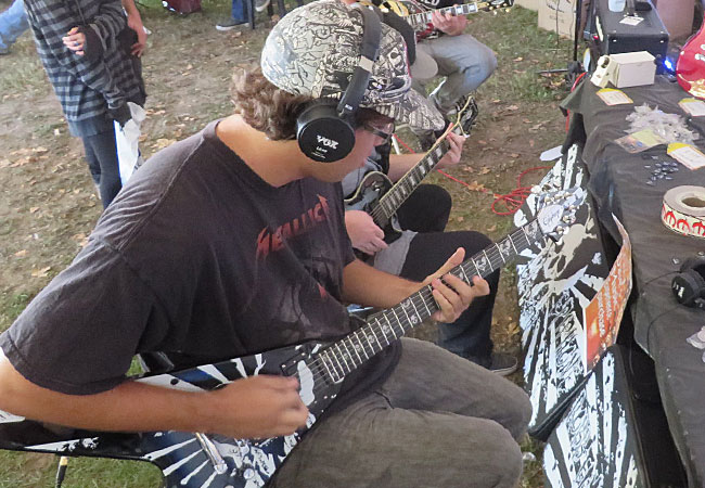 Epiphone Rock's Crazy Dave's Music Experience at Aftershock 2013