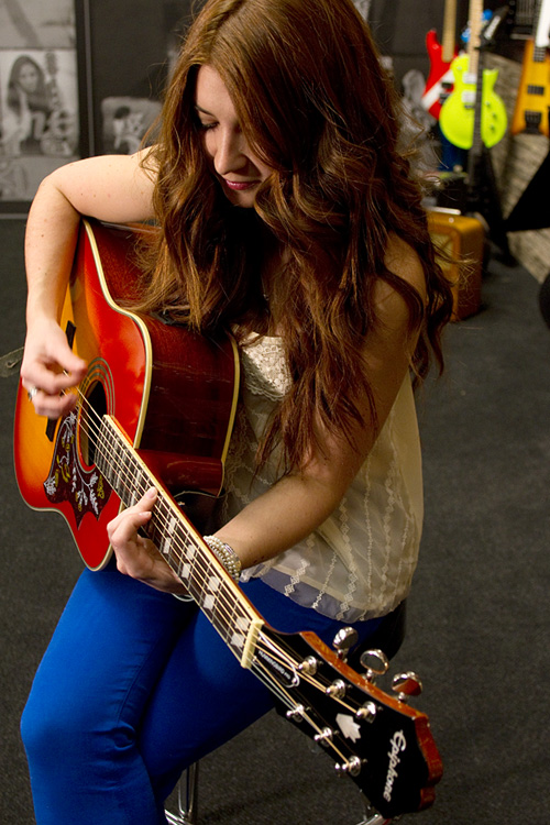 Tenille Visits Epiphone Headquarters In Nashville