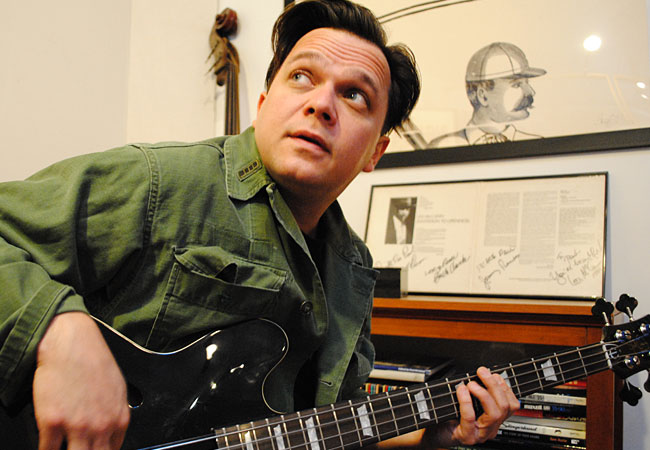 Dominic Davis: The Epiphone Interview